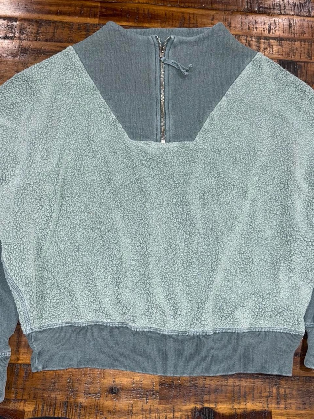 THE GREAT. Sherpa Half-Zip Pullover Sweatshirt Green Size 1 USA Made